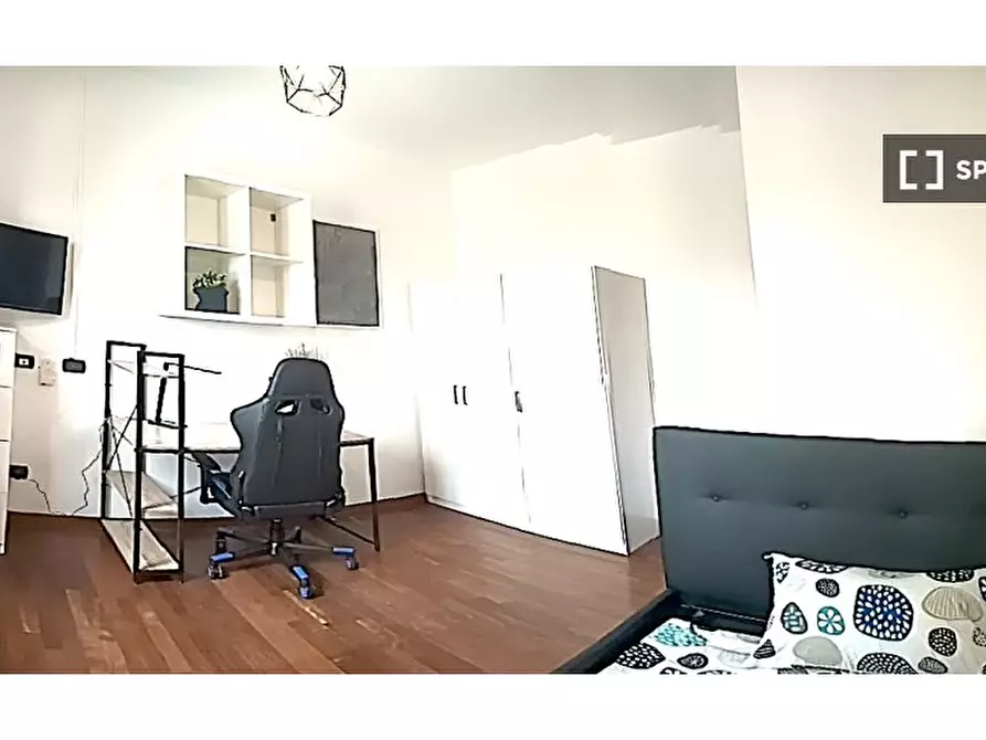 Immagine 5 di Camera condivisa in affitto  in Via Carlo Imbonati a Milano