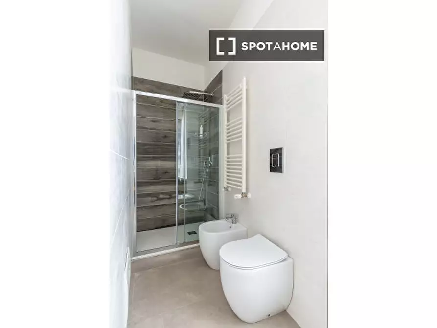 Immagine 18 di Appartamento in affitto  in Via Duomo a Napoli