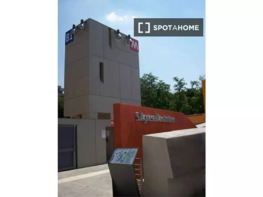 Immagine 5 di Camera condivisa in affitto  in Via Annone a Roma