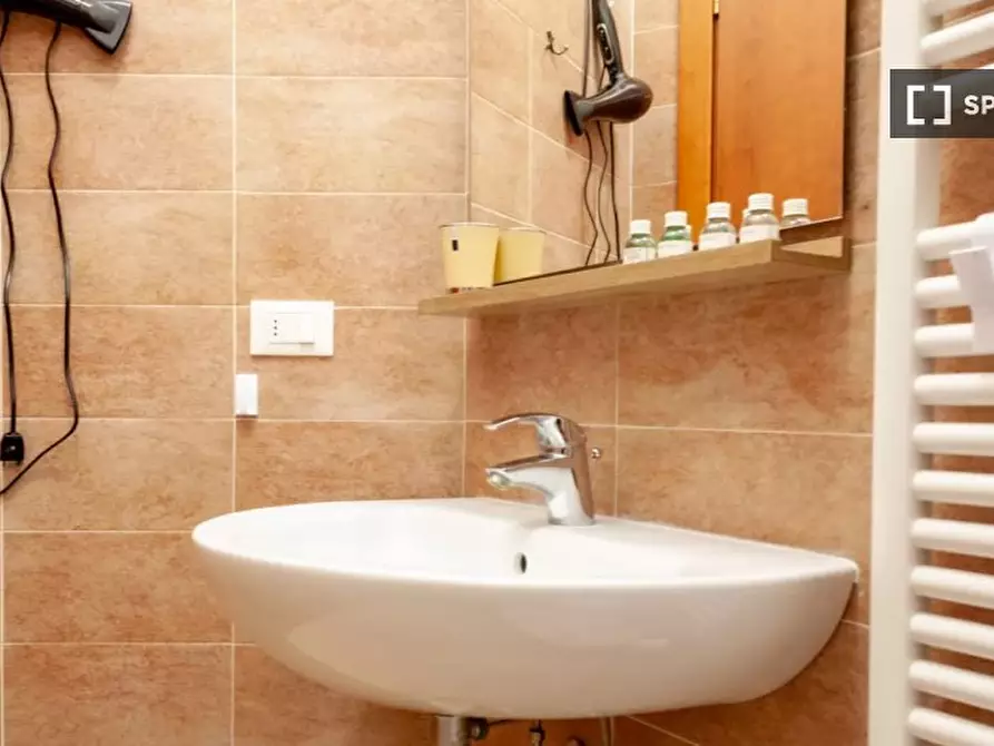 Immagine 19 di Appartamento in affitto  in Via Pellegrino Rossi a Milano