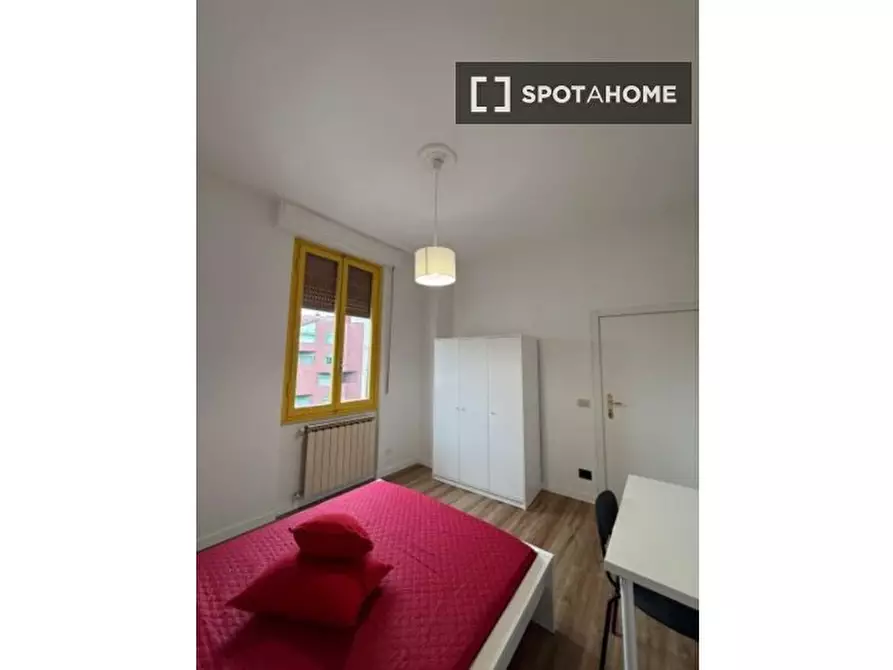 Immagine 6 di Camera condivisa in affitto  in Piazza di S. Jacopino a Firenze