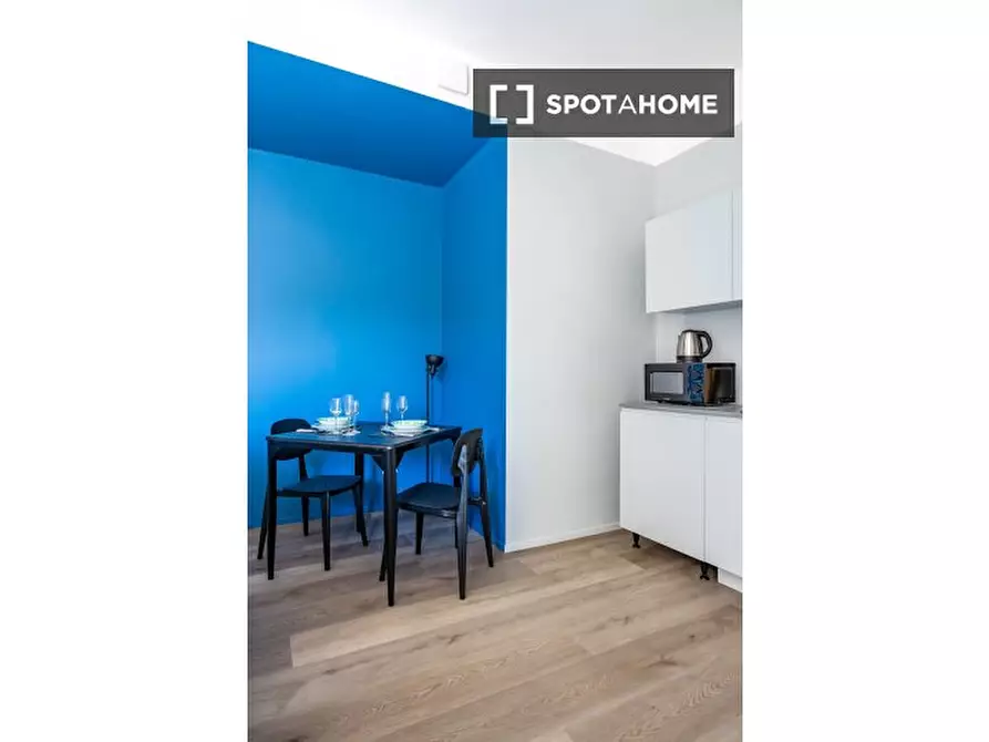 Immagine 10 di Appartamento in affitto  in Via Nardones a Napoli