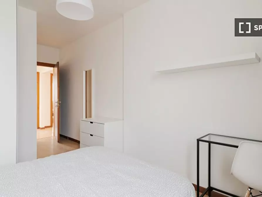 Immagine 1 di Camera condivisa in affitto  in Via Ernesto Breda a Milano