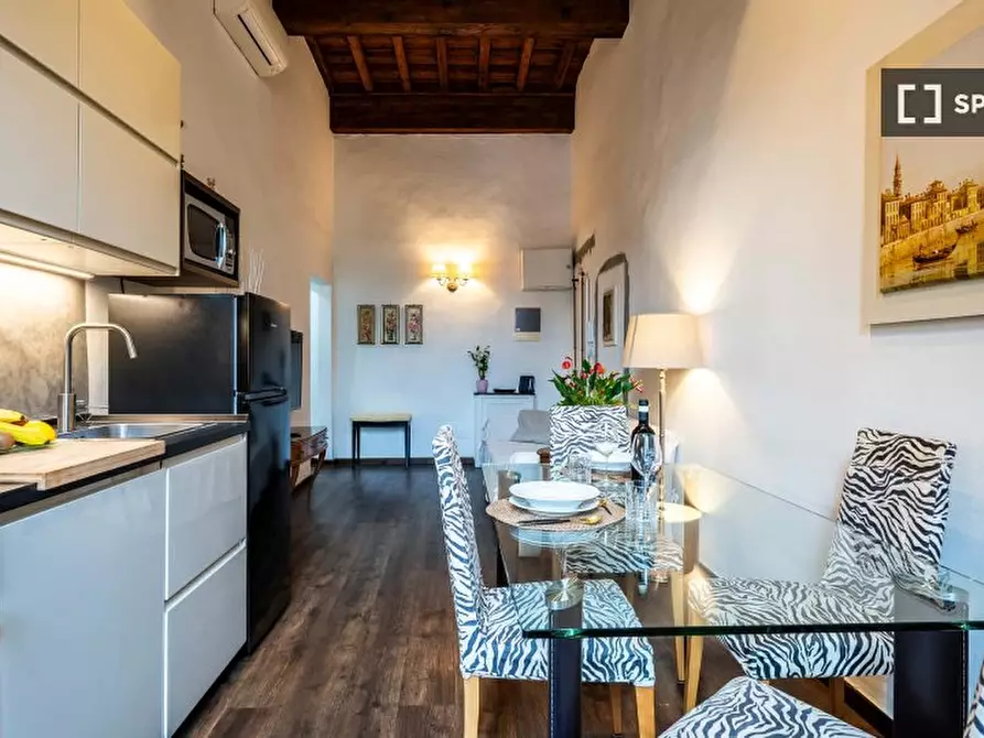 Immagine 16 di Appartamento in affitto  in Borgo San Frediano a Firenze