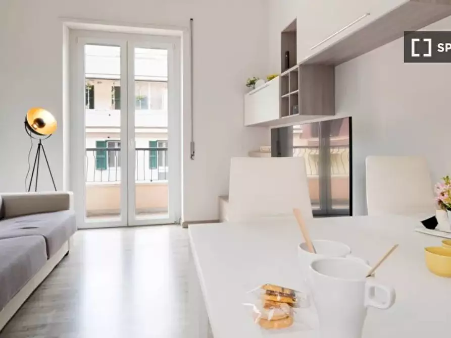 Immagine 1 di Appartamento in affitto  in Via Eurialo a Roma