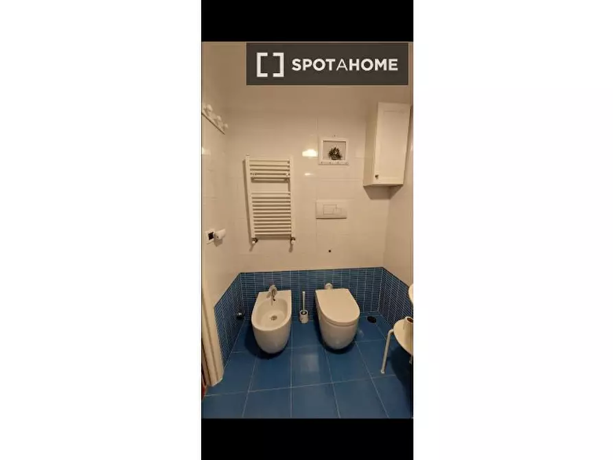 Immagine 10 di Camera condivisa in affitto  in Via S. Giovanni Maggiore Pignatelli a Napoli