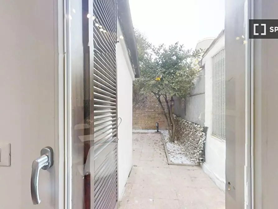 Immagine 14 di Camera condivisa in affitto  in VIA GIAMBELLINO a Padova