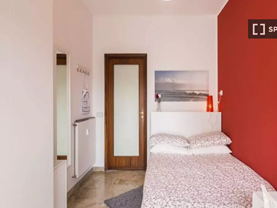 Immagine 10 di Camera condivisa in affitto  in Via Caproni a Milano