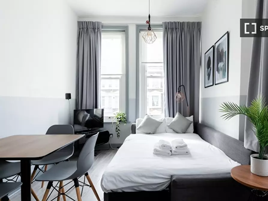 Immagine 1 di Appartamento in affitto  in Apartment a Kensington