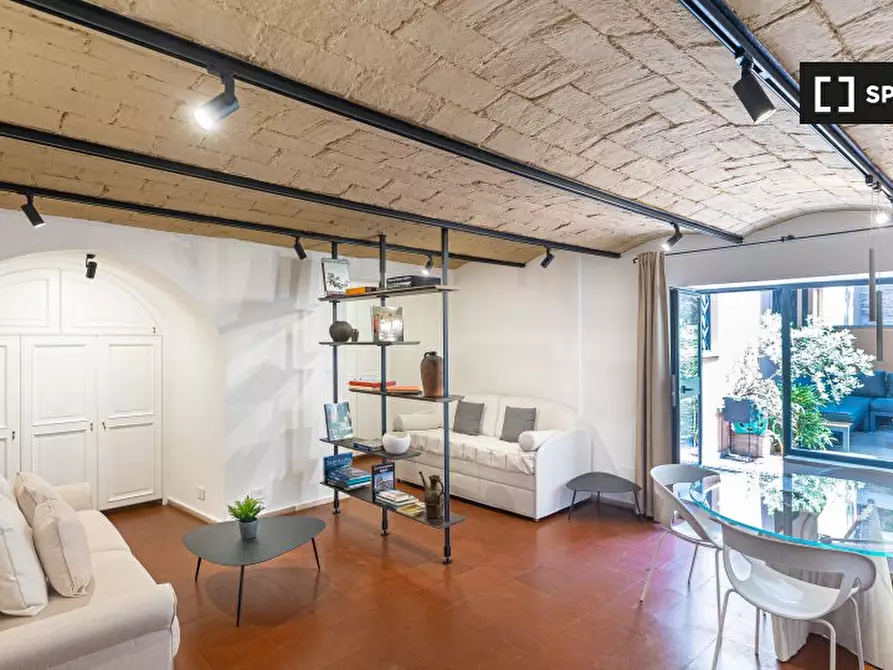 Immagine 10 di Appartamento in affitto  in Via dell'Arco della Ciambella a Roma