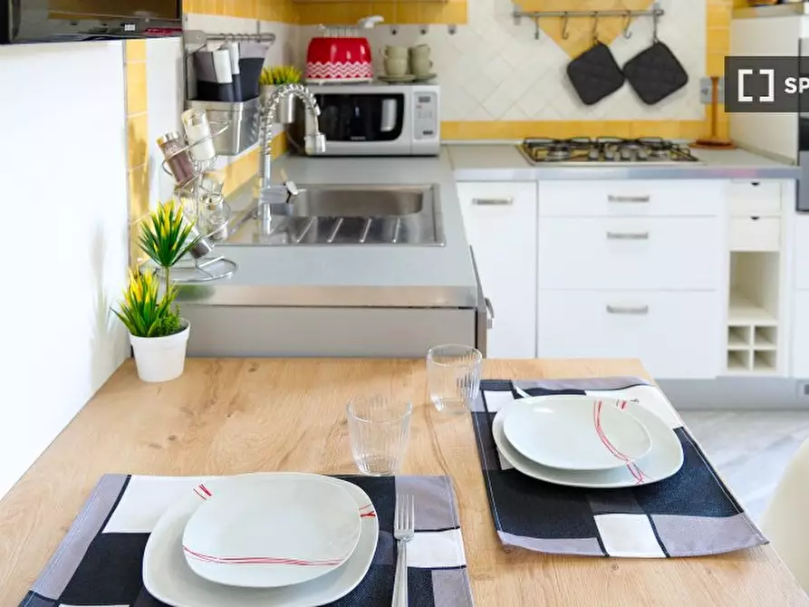 Immagine 6 di Appartamento in affitto  in Via dei Bichi a Roma