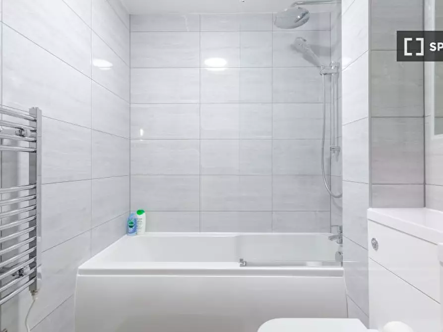 Immagine 14 di Appartamento in affitto  in Grosvenor Court a Poplar