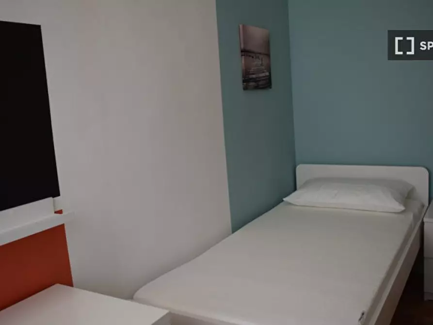 Immagine 3 di Camera condivisa in affitto  in Rocca D'anfo a Brescia