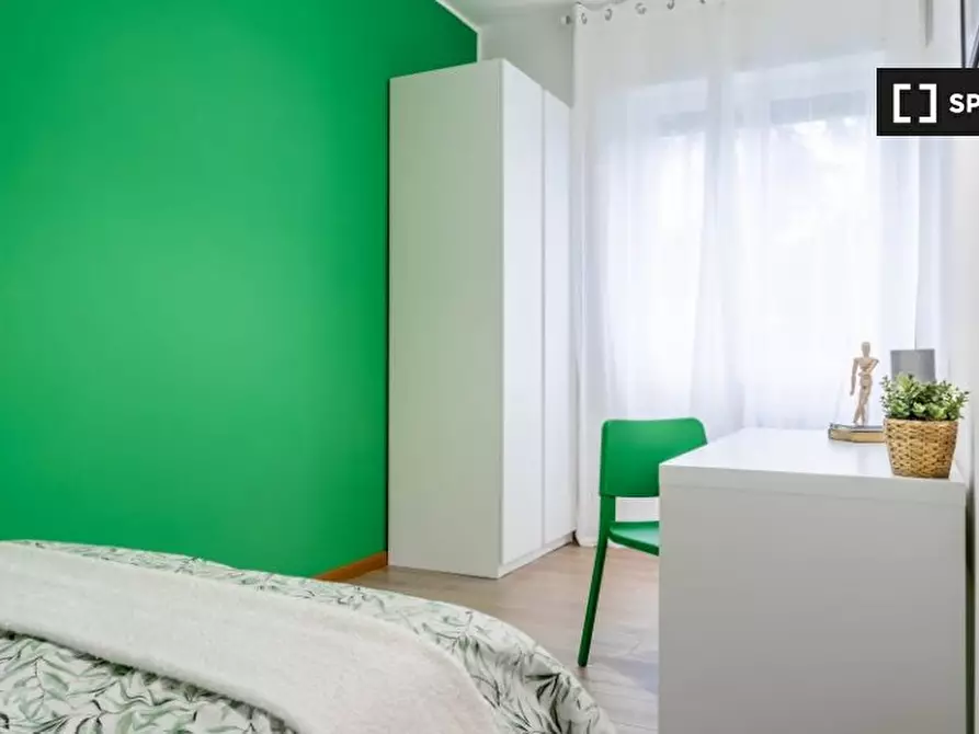 Immagine 16 di Camera condivisa in affitto  in Via Tavazzano a Milano