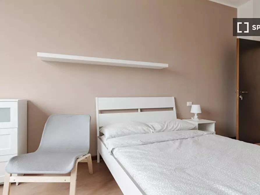 Immagine 1 di Camera condivisa in affitto  in Via Ernesto Breda a Milano