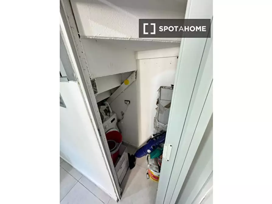 Immagine 3 di Ufficio in affitto  in Via Ventaglieri a Napoli