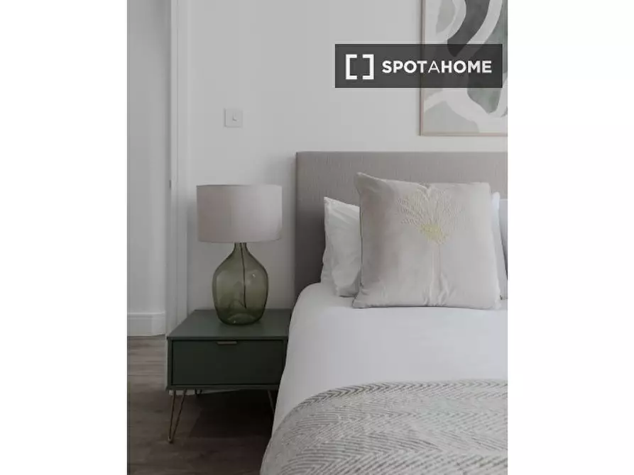 Immagine 11 di Appartamento in affitto  in Sussex Gardens a Paddington