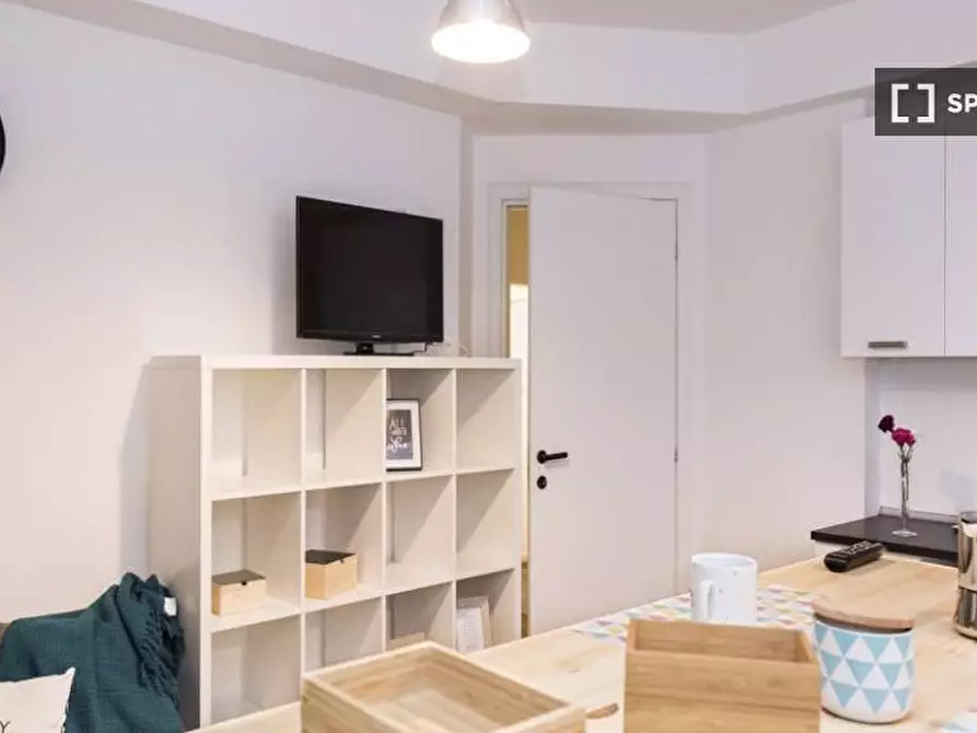 Immagine 10 di Camera condivisa in affitto  in Via Antonio Canova a Milano