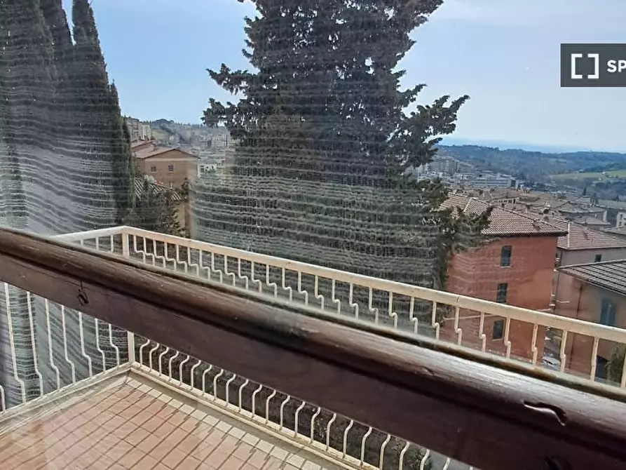Immagine 1 di Camera condivisa in affitto  in Via Fratelli Pellas a Perugia