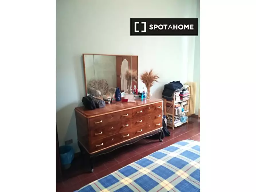 Immagine 2 di Camera condivisa in affitto  in Via Capo di Lucca a Bologna
