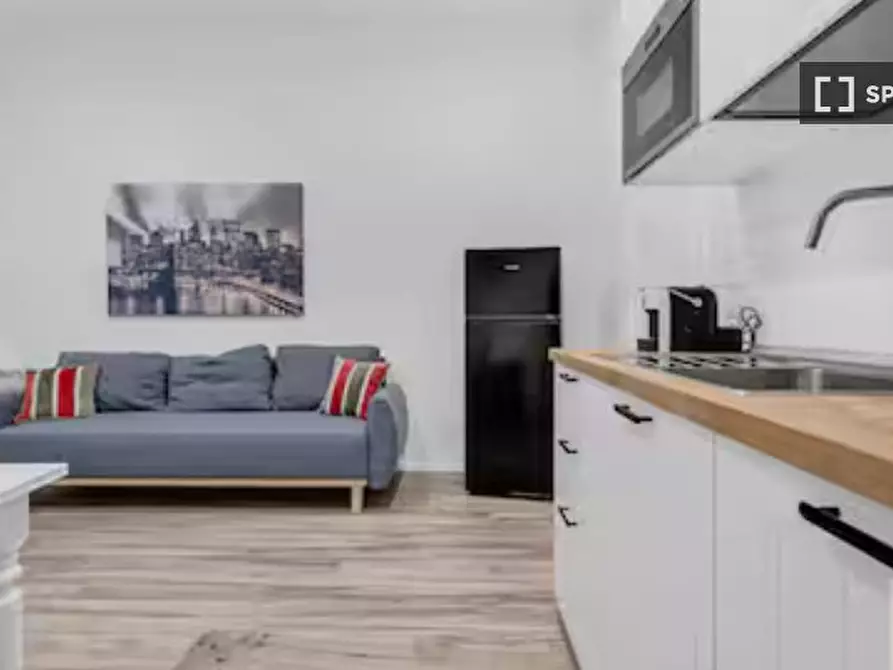 Immagine 13 di Ufficio in affitto  in Via Doberdò a Milano