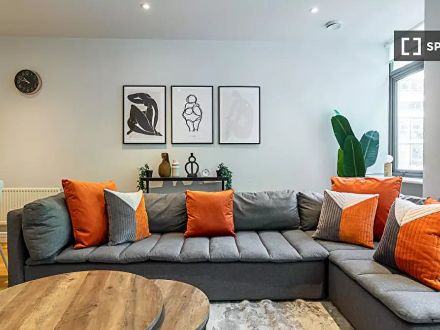 Immagine 7 di Appartamento in affitto  in Red Lion Square a Camden Town