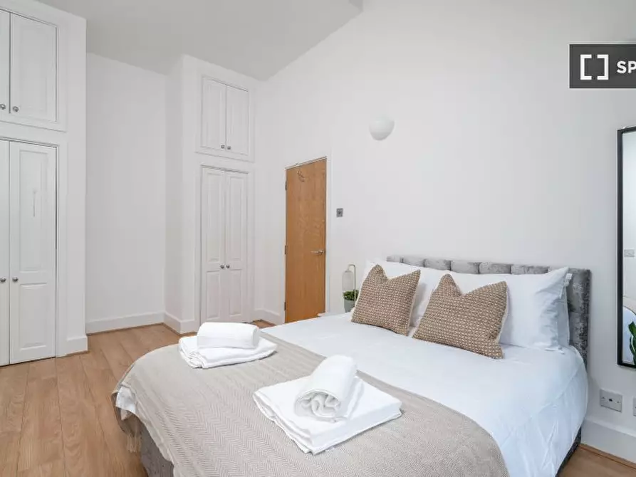 Immagine 16 di Appartamento in affitto  in Lion Court a Poplar