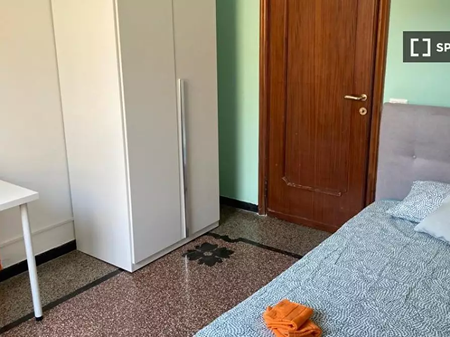 Immagine 15 di Camera condivisa in affitto  in VIA BARRILI a Genova