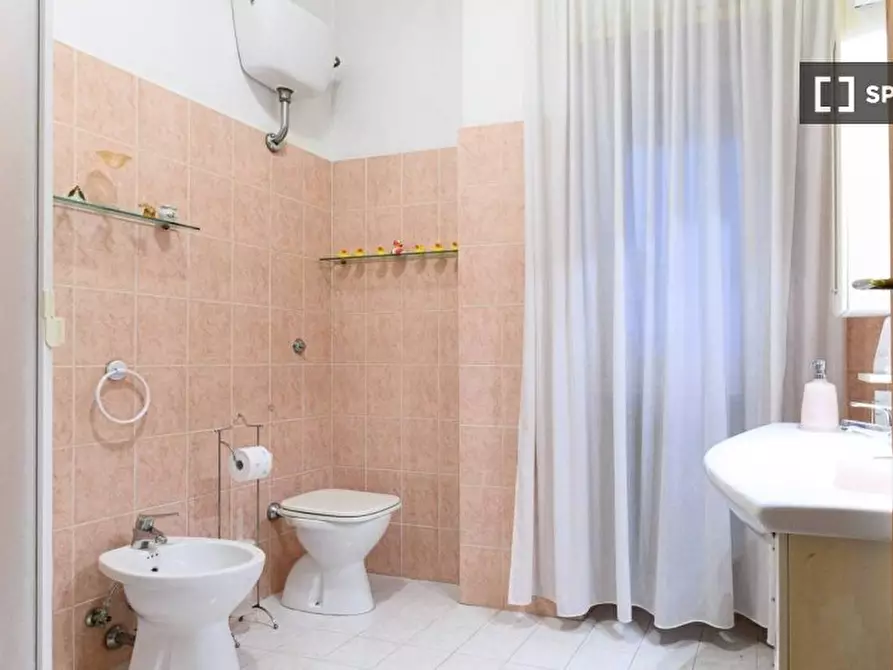 Immagine 5 di Appartamento in affitto  in Via Piegaro a Roma