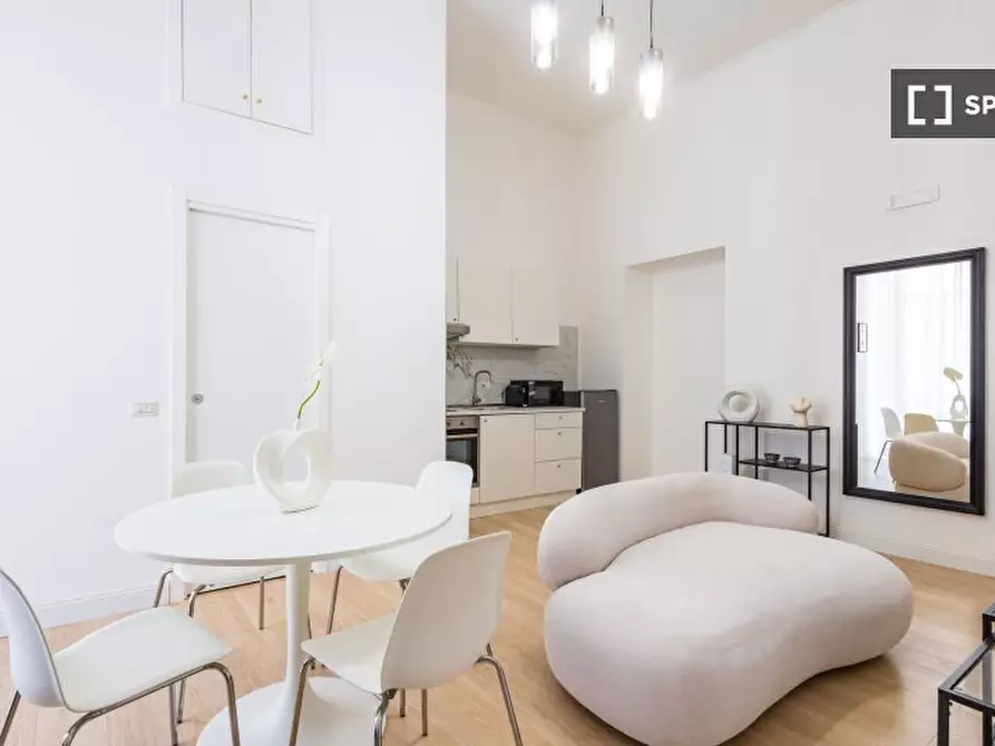 Immagine 2 di Appartamento in affitto  in Piazza Principe Umberto a Napoli