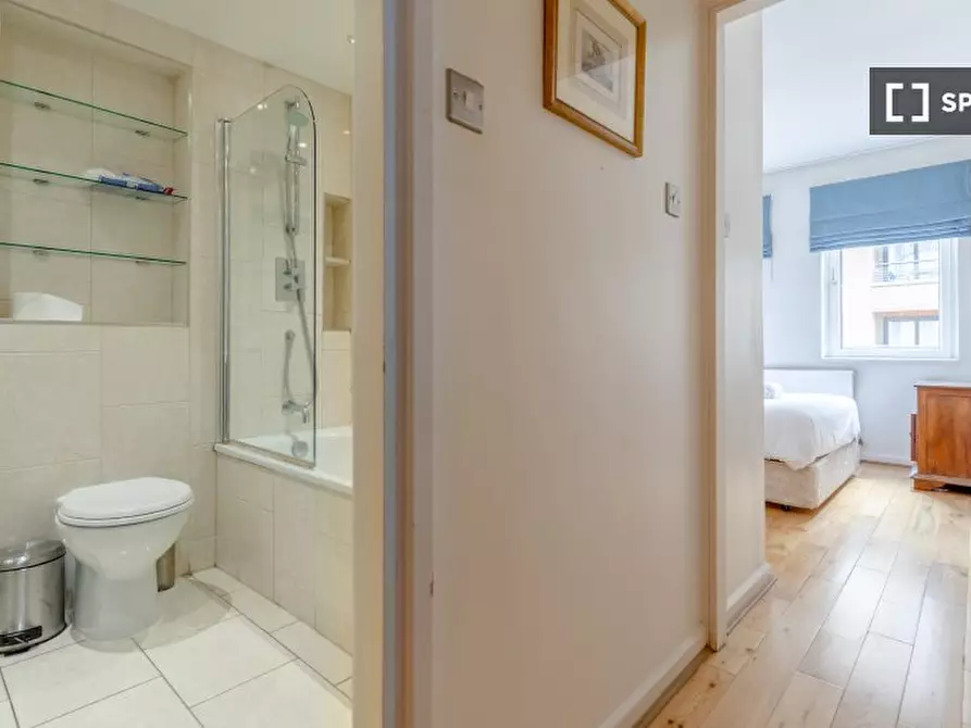 Immagine 5 di Appartamento in affitto  in Earls Ct Rd a Kensington
