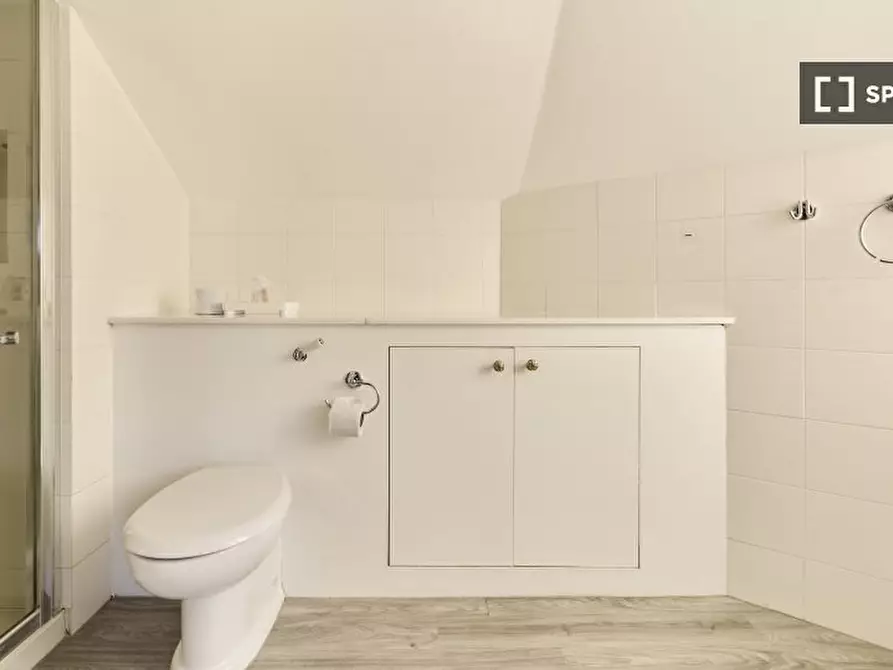 Immagine 3 di Appartamento in affitto  in Rudall Cres a Camden Town