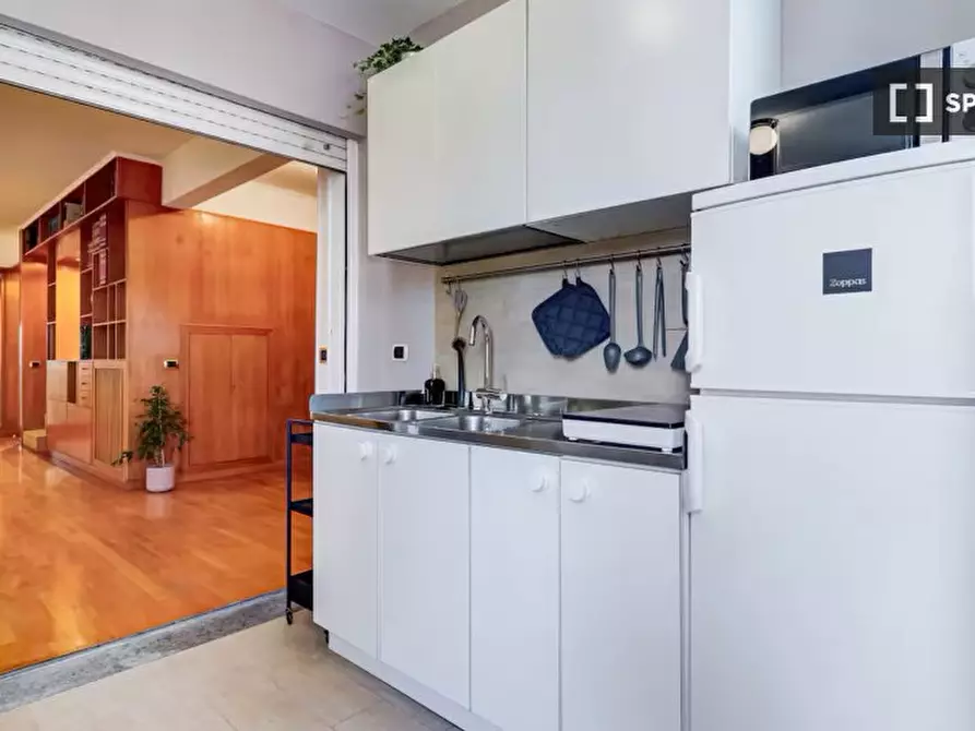 Immagine 7 di Appartamento in affitto  in Via dei Savorelli a Roma