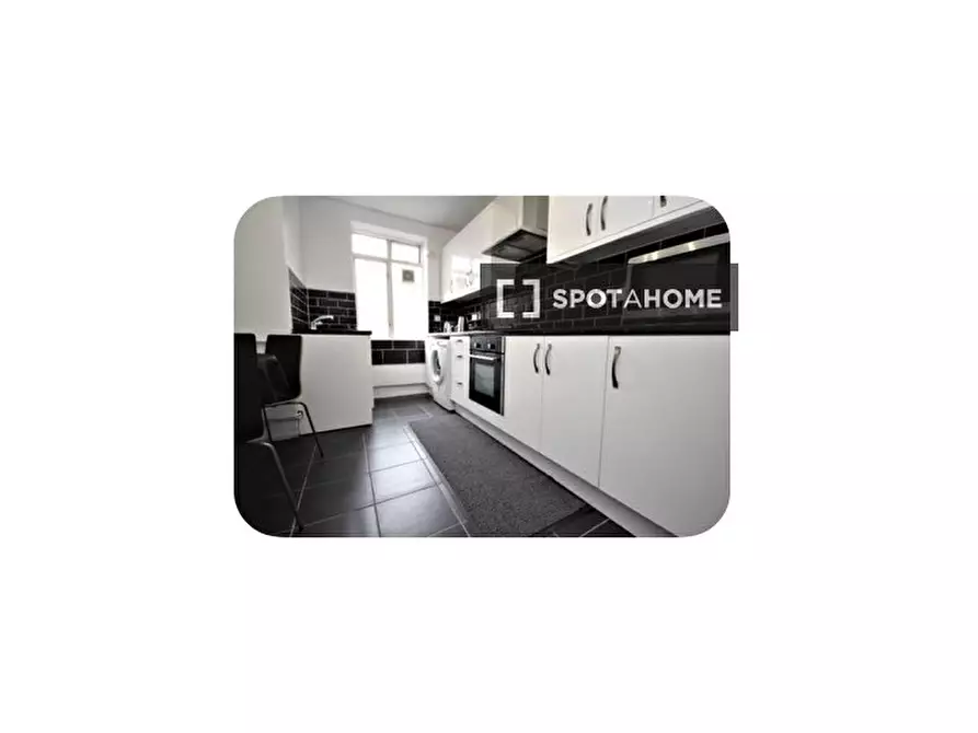 Immagine 7 di Appartamento in affitto  in 48 Arbour Square, London E1 0PP a Poplar