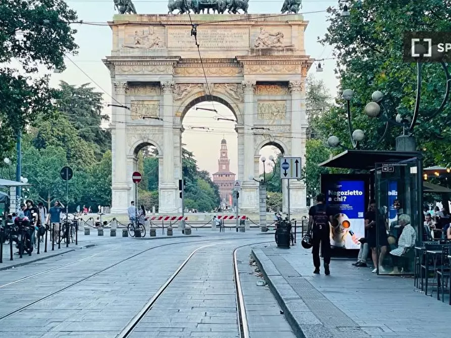 Immagine 5 di Camera condivisa in affitto  in Via Antonio Canova a Milano