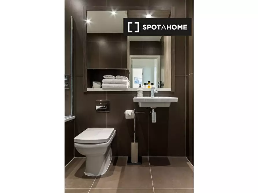 Immagine 9 di Ufficio in affitto  in Balfour Rd a Hounslow