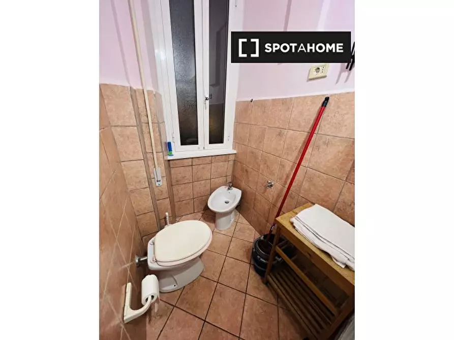 Immagine 13 di Camera condivisa in affitto  in Via Aurelia a Roma