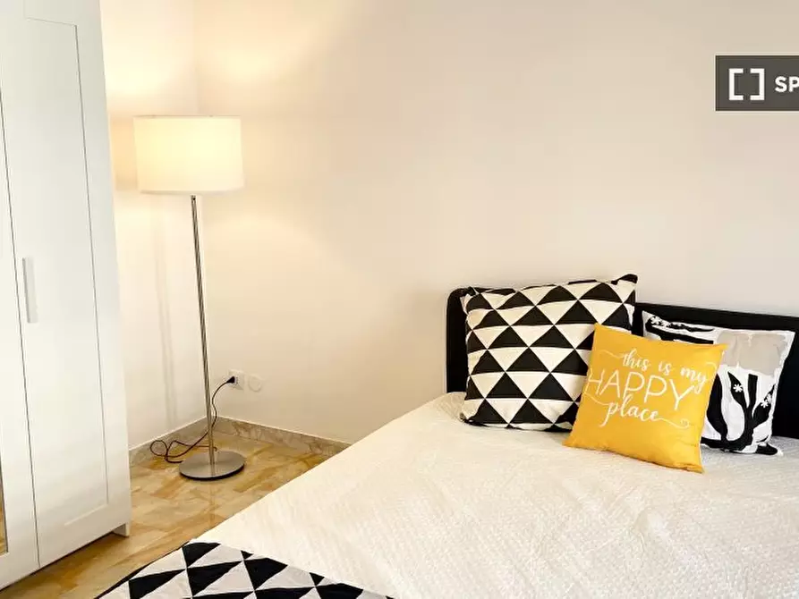 Immagine 3 di Camera condivisa in affitto  in VIA CADUTI DI CEFALONIA a Firenze