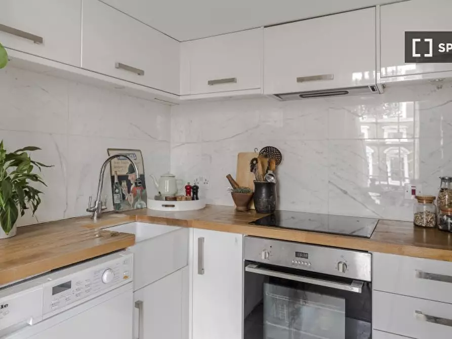 Immagine 9 di Appartamento in affitto  in flat a Kensington