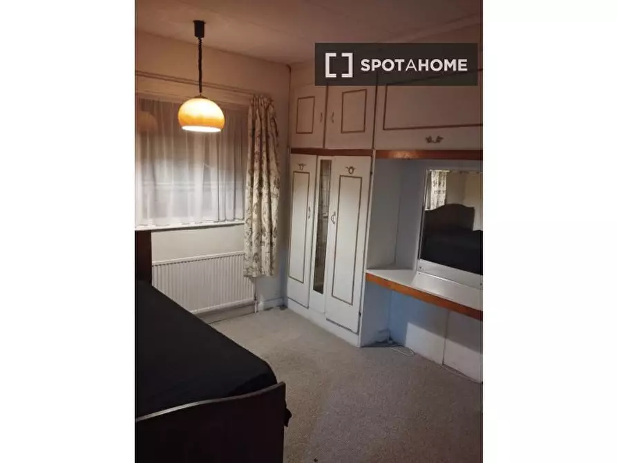 Immagine 1 di Camera condivisa in affitto  in Streatham Common S a Lambeth
