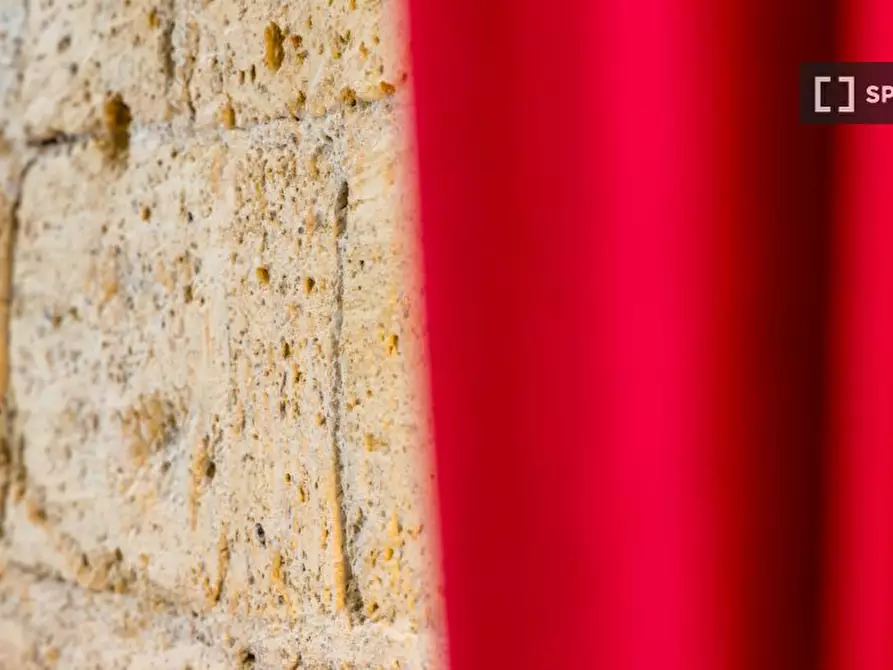 Immagine 12 di Appartamento in affitto  in Via Santa Teresa degli Scalzi a Napoli