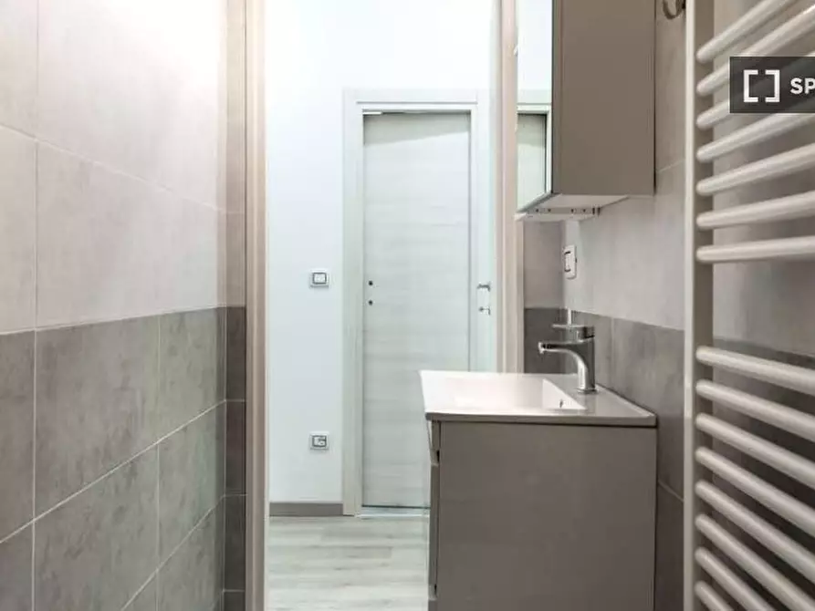 Immagine 18 di Camera condivisa in affitto  in Via del Borgo di San Pietro a Bologna