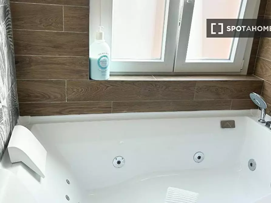 Immagine 18 di Appartamento in affitto  in Vicolo del Monte delle Capre a Roma