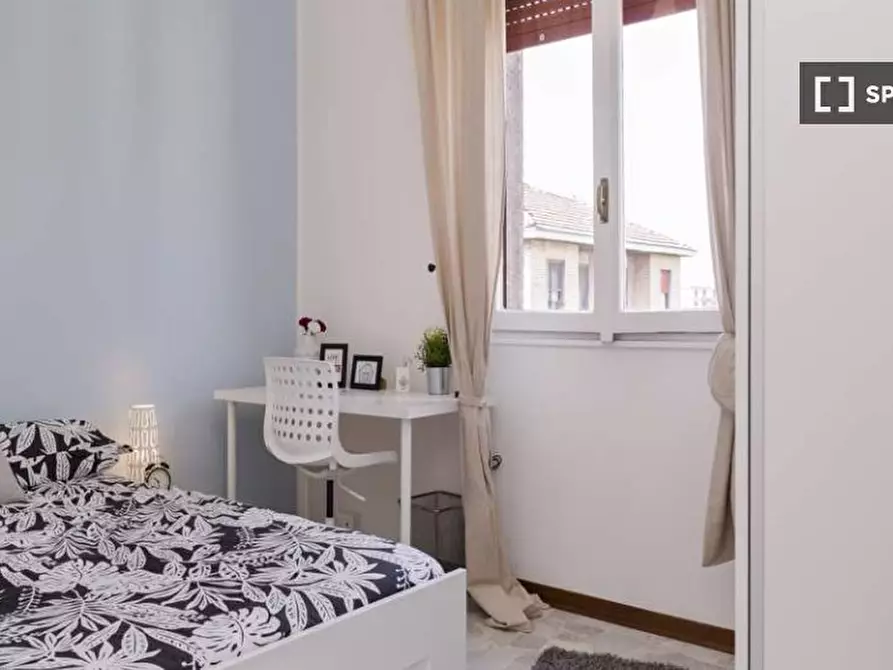 Immagine 6 di Camera condivisa in affitto  in Via Salvatore Barzilai a Milano