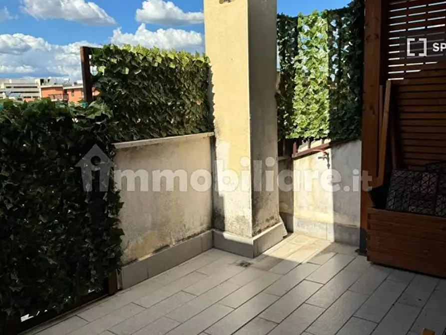 Immagine 9 di Appartamento in affitto  in Via Renato Salvatori a Roma