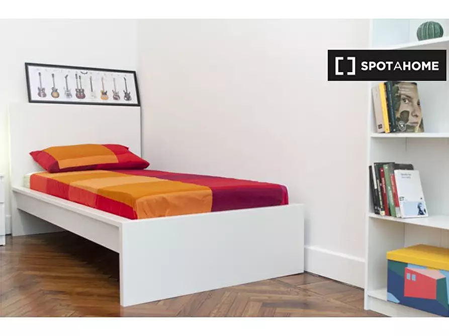 Immagine 5 di Camera condivisa in affitto  in Via Aldo Barbaro a Torino