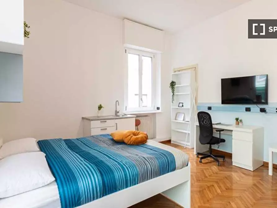 Immagine 1 di Camera condivisa in affitto  in Via Nino Bixio a Milano