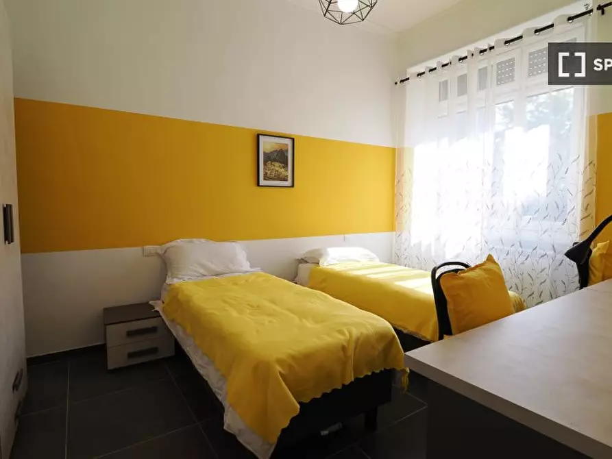 Immagine 1 di Camera condivisa in affitto  in Corso Peschiera a Torino