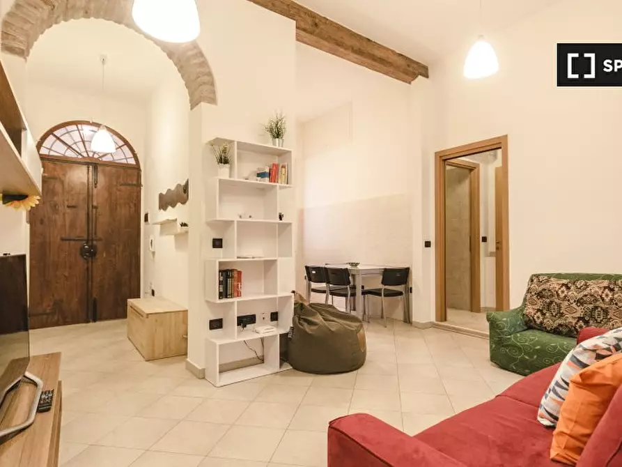 Immagine 1 di Appartamento in affitto  in Via Schiavonia a Bologna