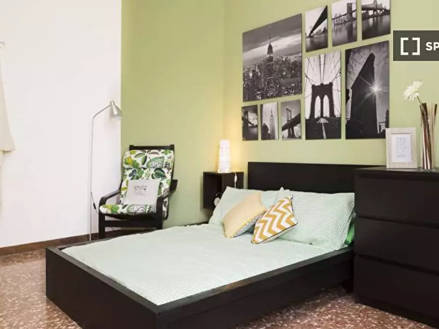 Immagine 2 di Camera condivisa in affitto  in Viale Argonne a Milano